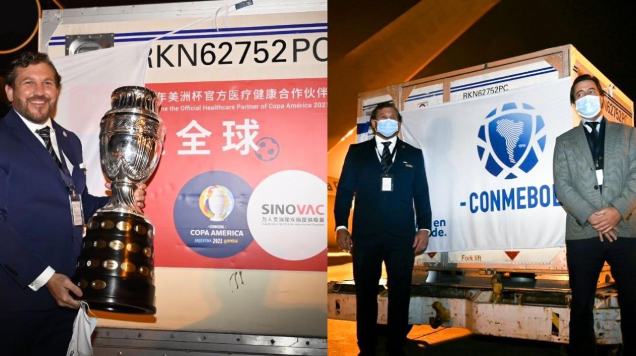 Alejandro Domínguez, presidente de la Conmebol, recibe las vacunas de Sinovac. 