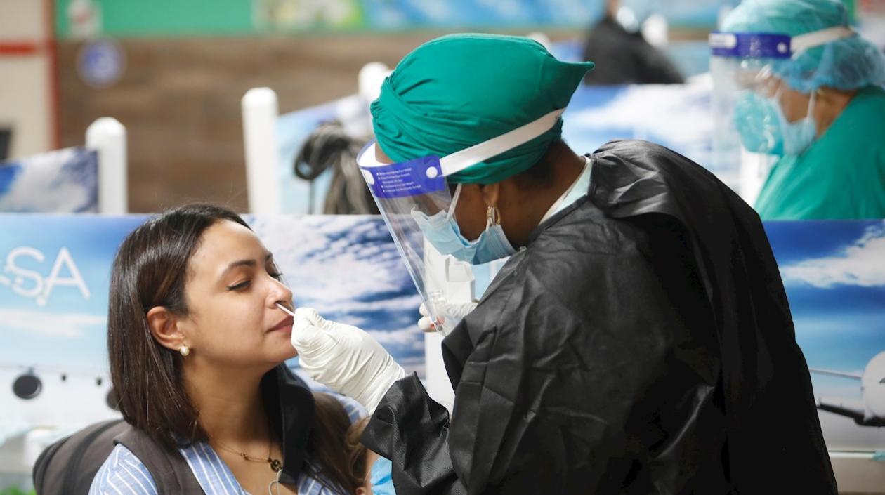 El Centro también está a cargo del candidato vacunal por vía intranasal Mambisa, en tanto Soberana 01, Soberana 02 y Soberana PLUS son generadas por el Instituto Finlay de Vacunas. 