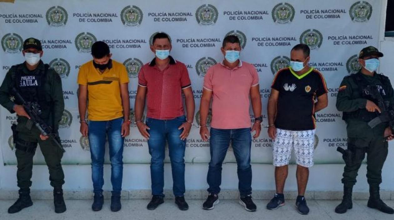 Los cuatro imputados fueron cobijados con medida de aseguramiento.