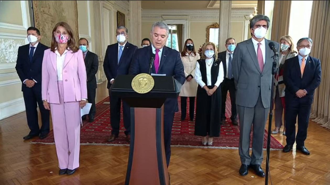 La vicepresidenta Marta Lucía Ramírez, el Presidente Duque y el presidente de la Corte Constitucional, Antonio Lizarazo,