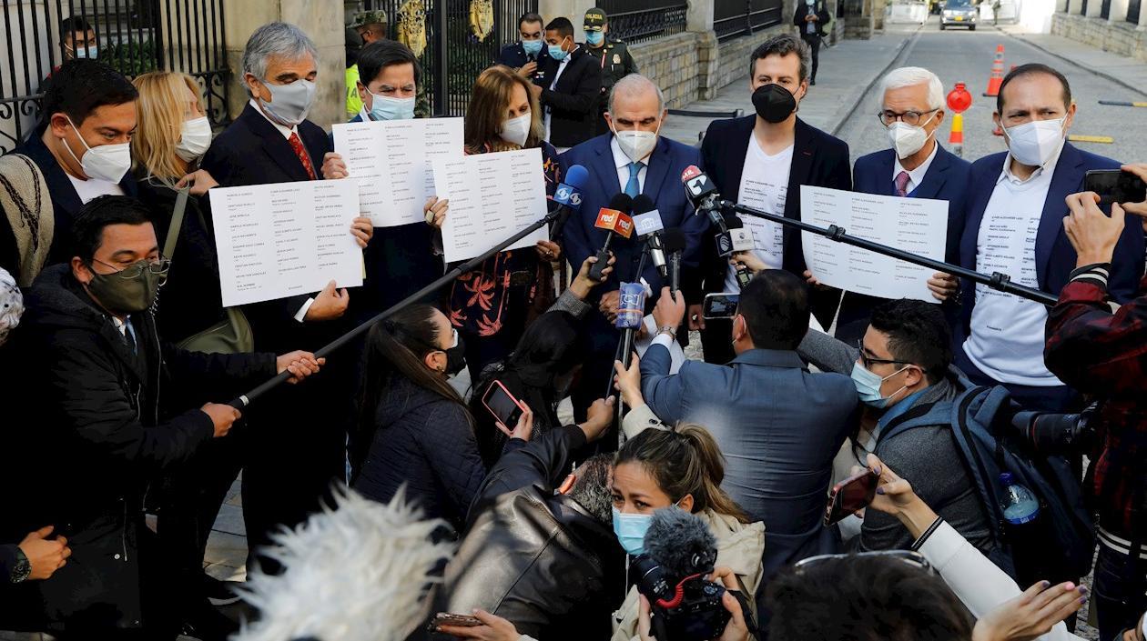 Miembros de la Coalición de la Esperanza.