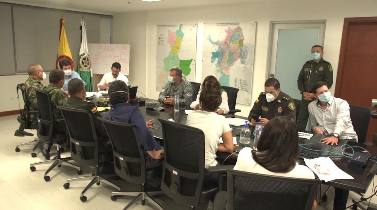 El Ministro de Defensa, Diego Molano, presidiendo el Consejo de Seguridad en Cali.