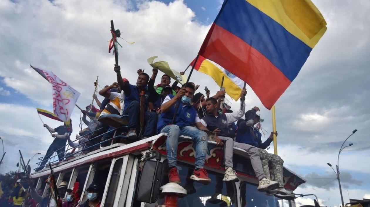 Comunidades indígenas ecuatorianos expresaron su respaldo a la minga indígena.