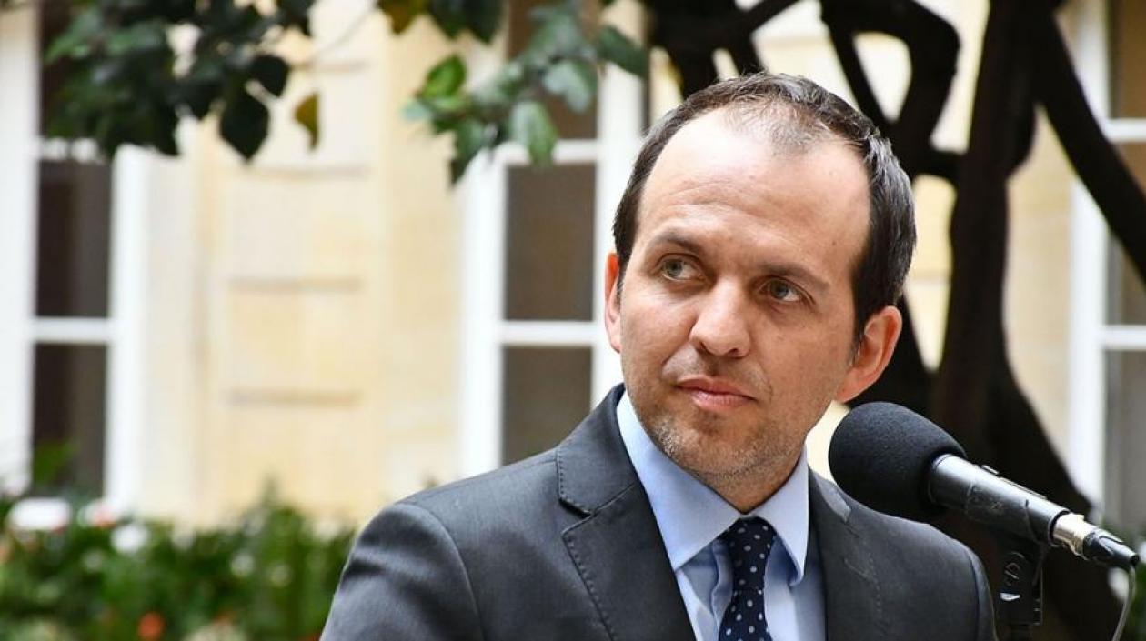 Ernesto Lucena, ministro del deporte. 