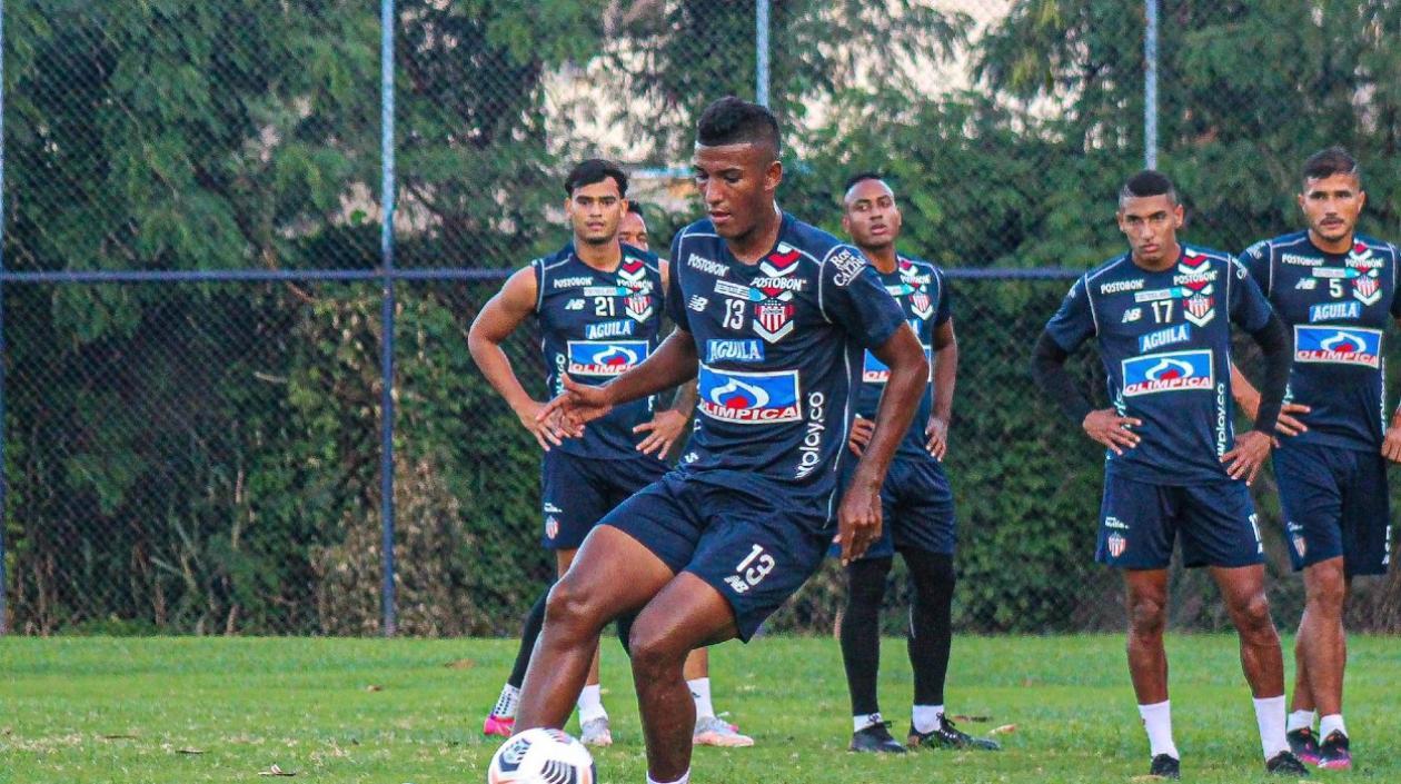 Rubén Manjarrés es uno de los convocados al partido. 