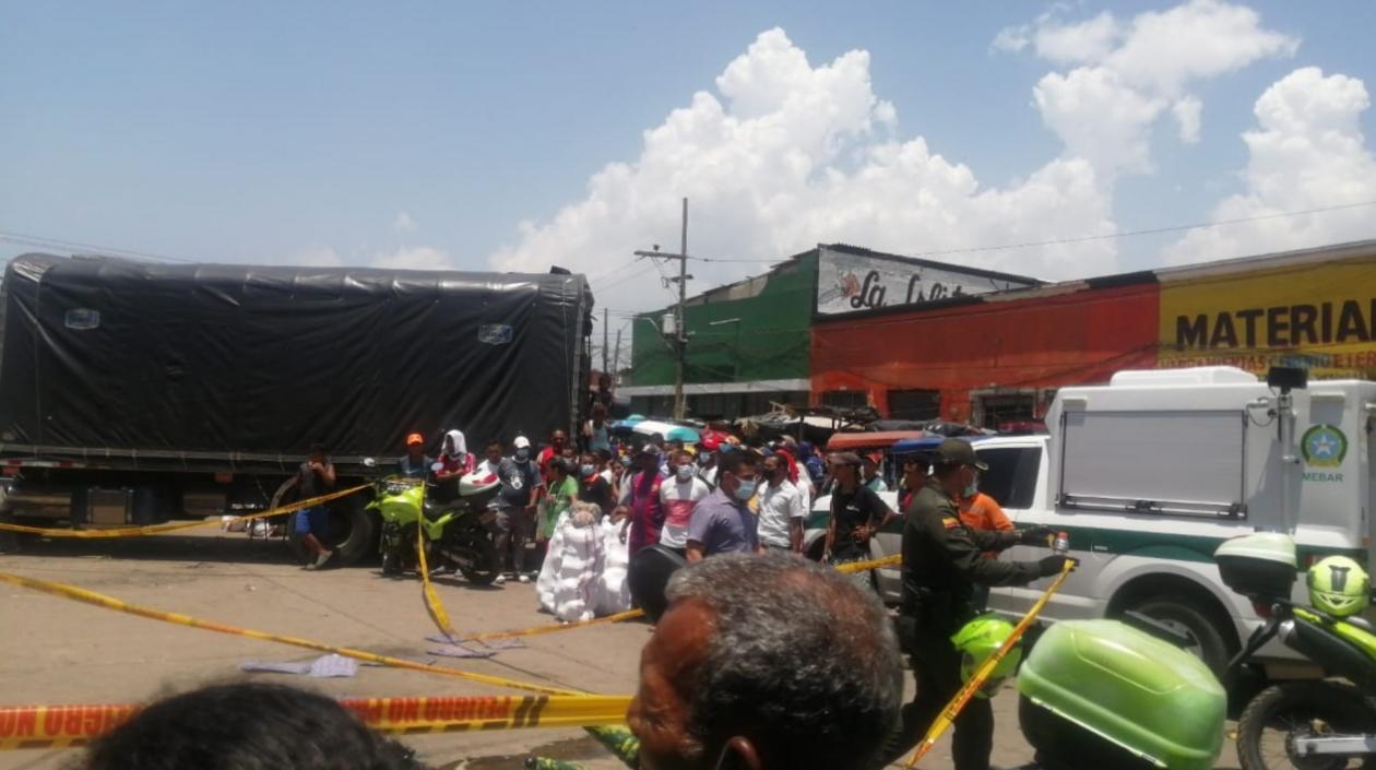 La Policía acordonó el lugar de los hechos. 