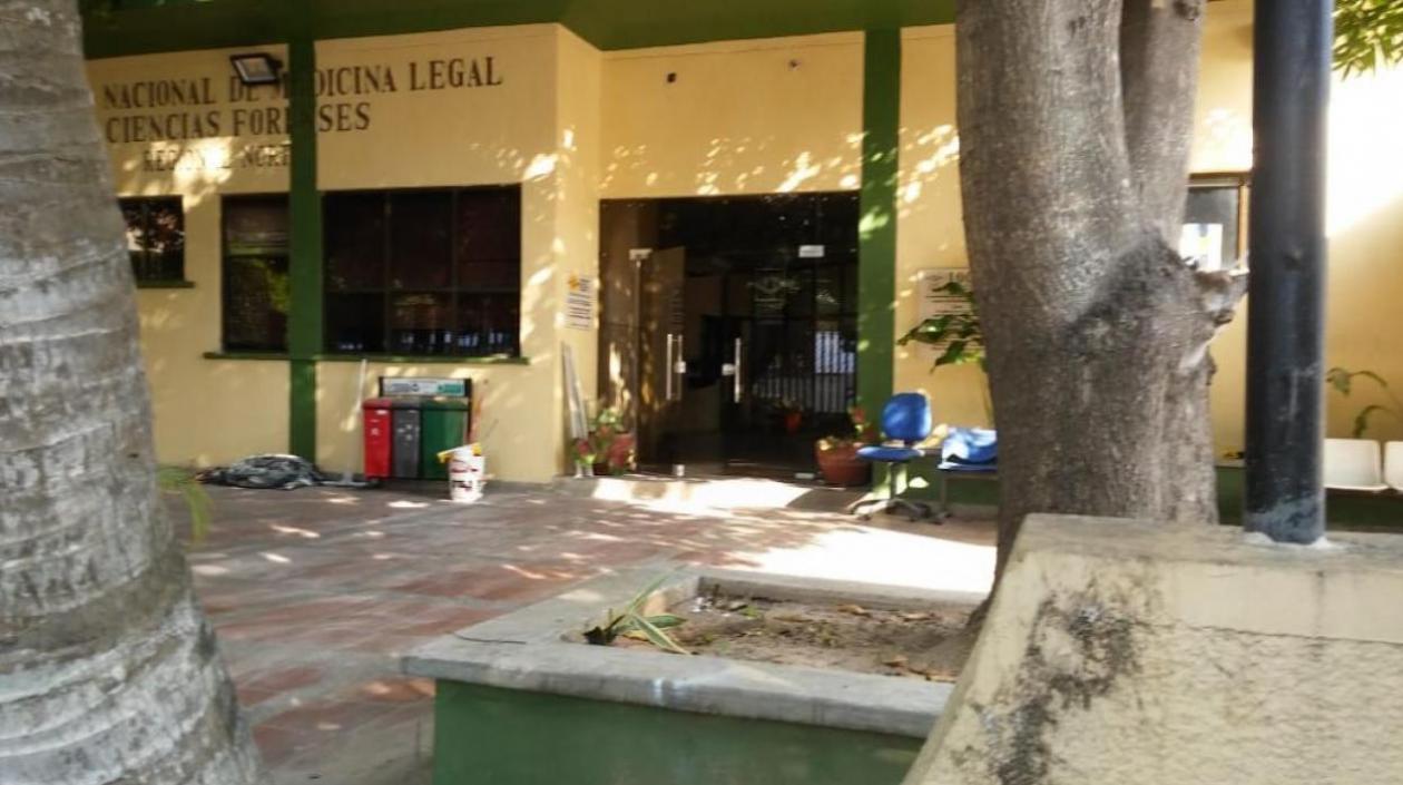 El cuerpo de Kerwin Payares Visbal fue llevado a Medicina Legal. 