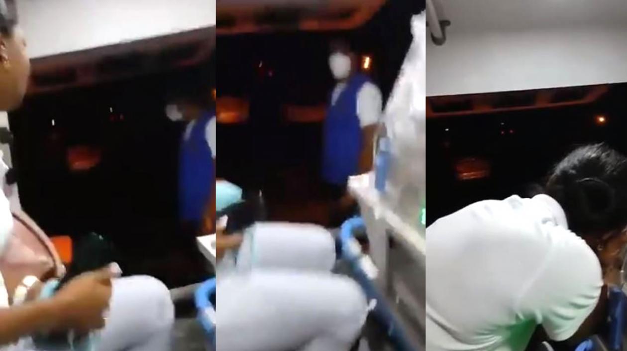 Interior de la ambulancia en la que era movilizada la bebita.