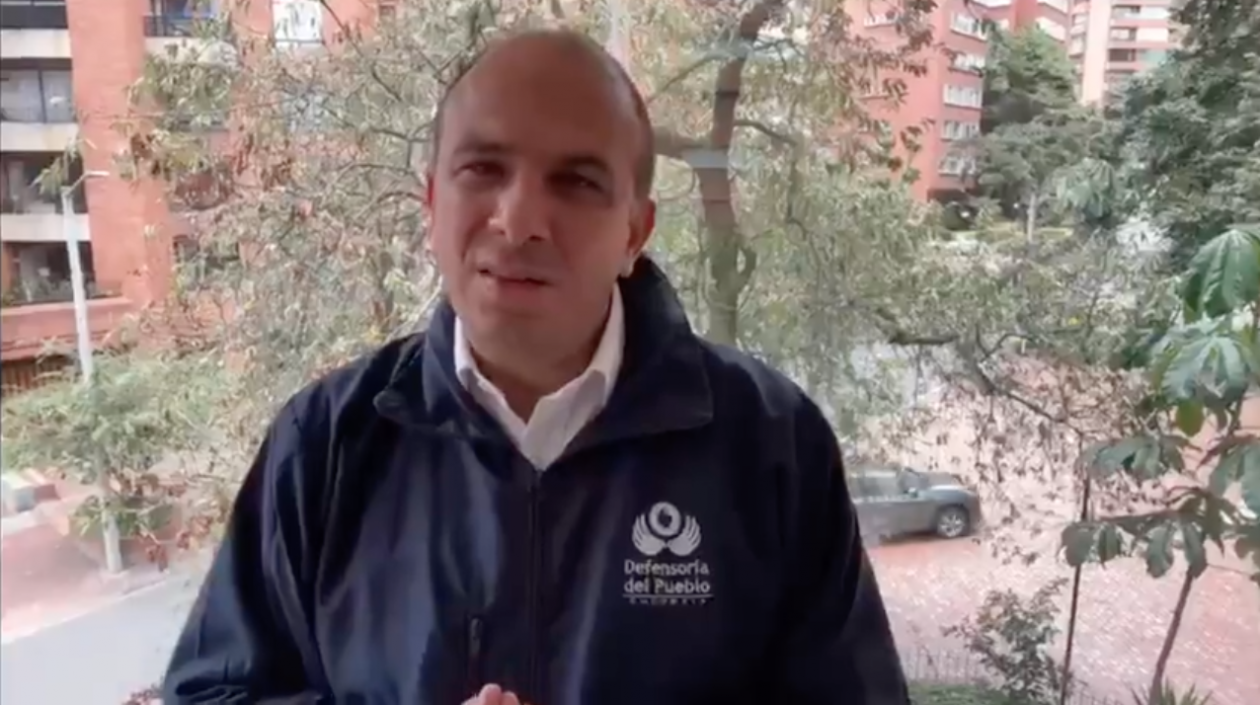 El Defensor del Pueblo, Carlos Camargo.