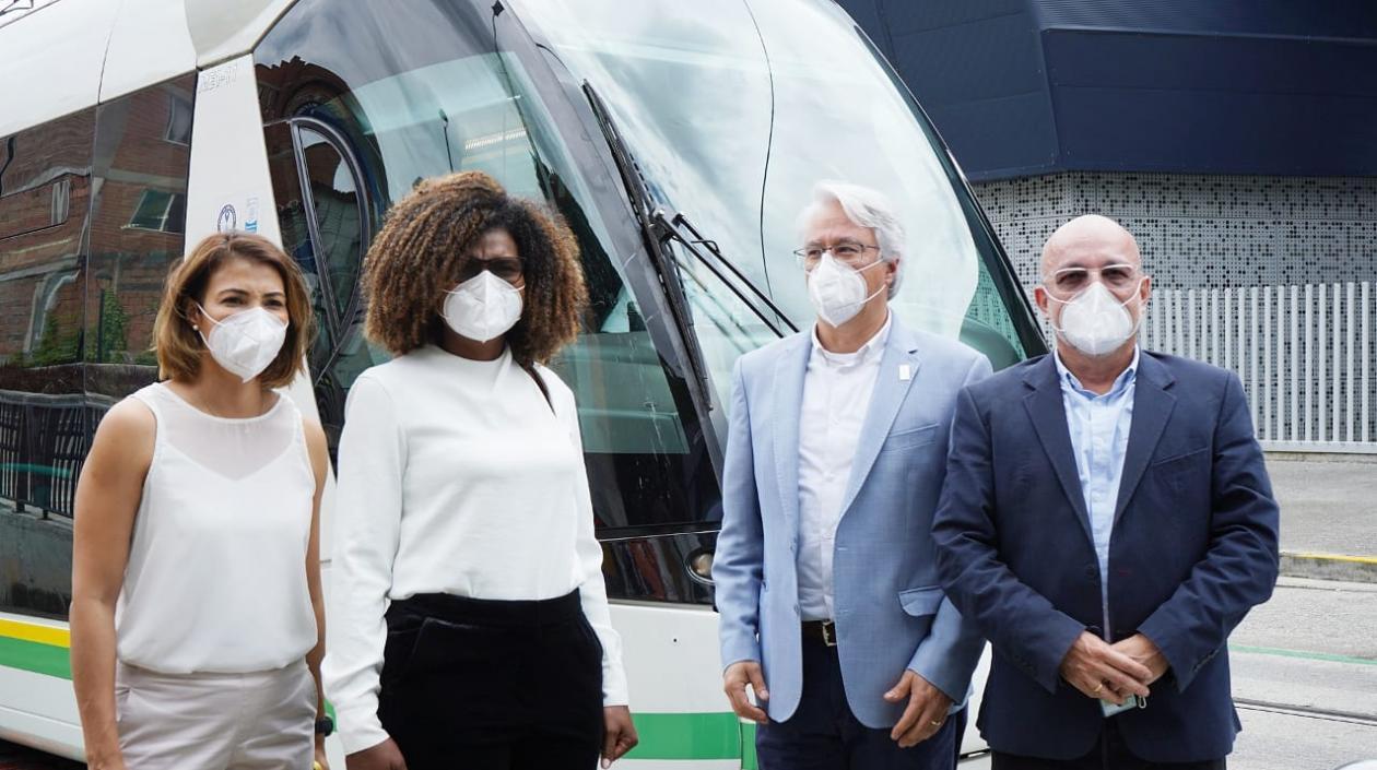 Presentación de los filtros en el tranvía.