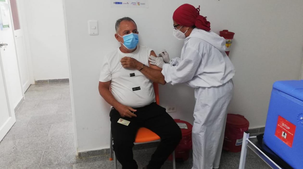 Vacunación sigue en municipios del Atlántico.