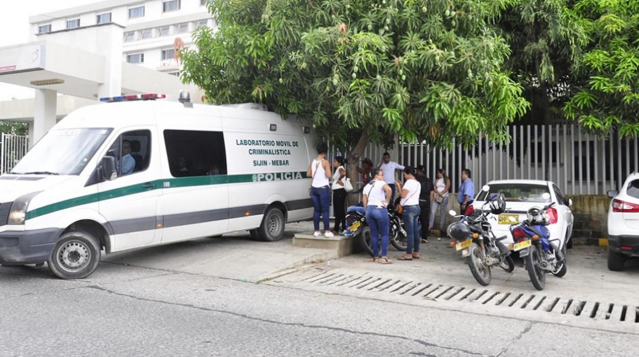 El cuerpo de Jesús David Noguera Mendoza fue llevado a Medicina Legal. 