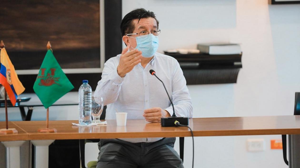 Fernando Ruiz Gómez, ministro de Salud.