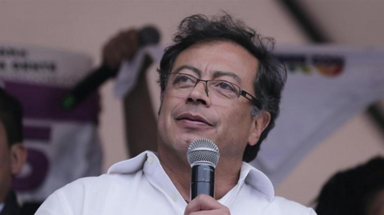 El senador de la República, Gustavo Petro.