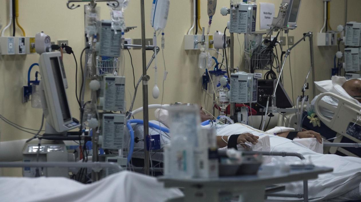 El aumento de ocupación de camas UCI también preocupa a las autoridades. 