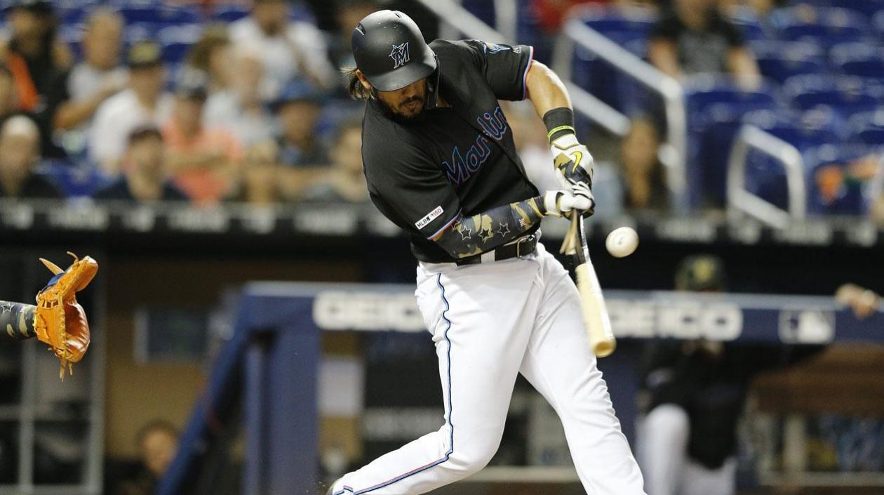 Jorge Alfaro, receptor de los Marlins. 