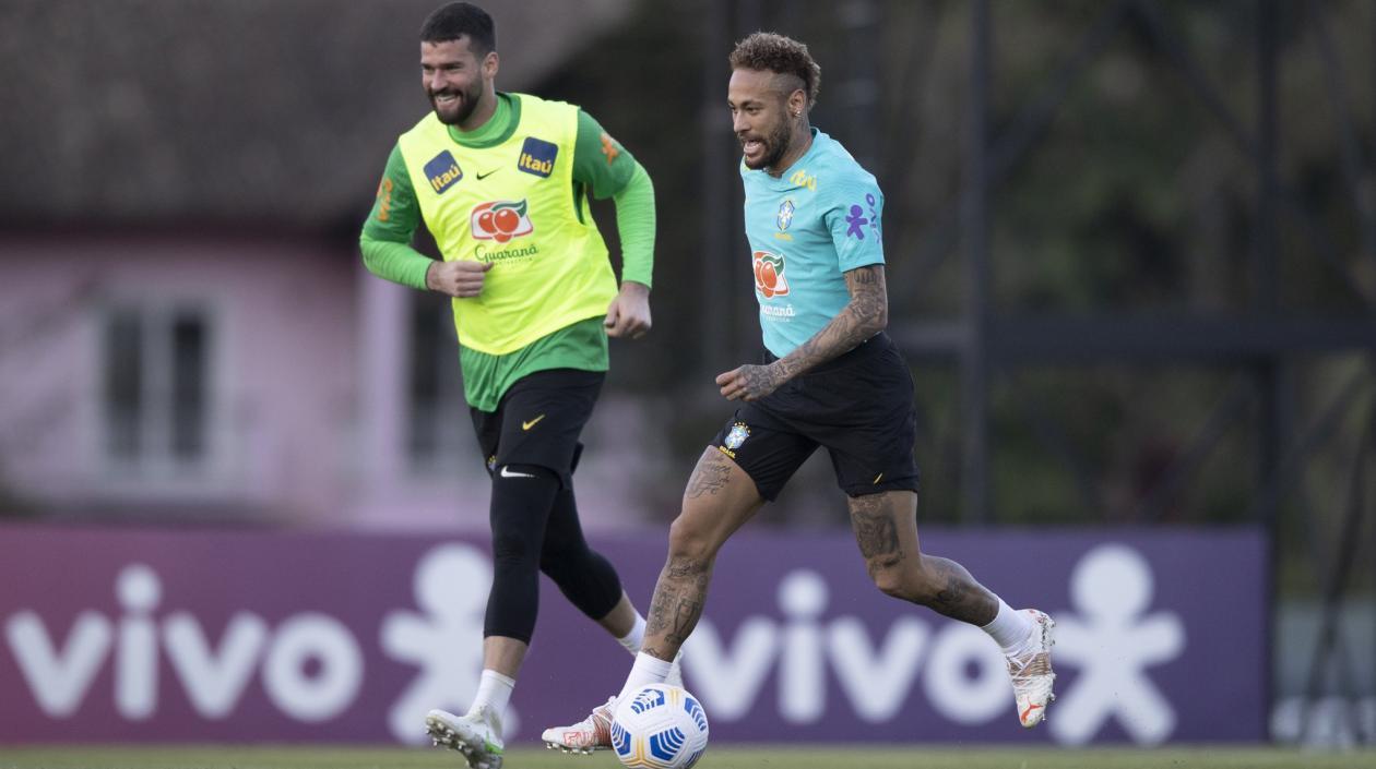 Neymar durante los entrenamientos de Brasil. 