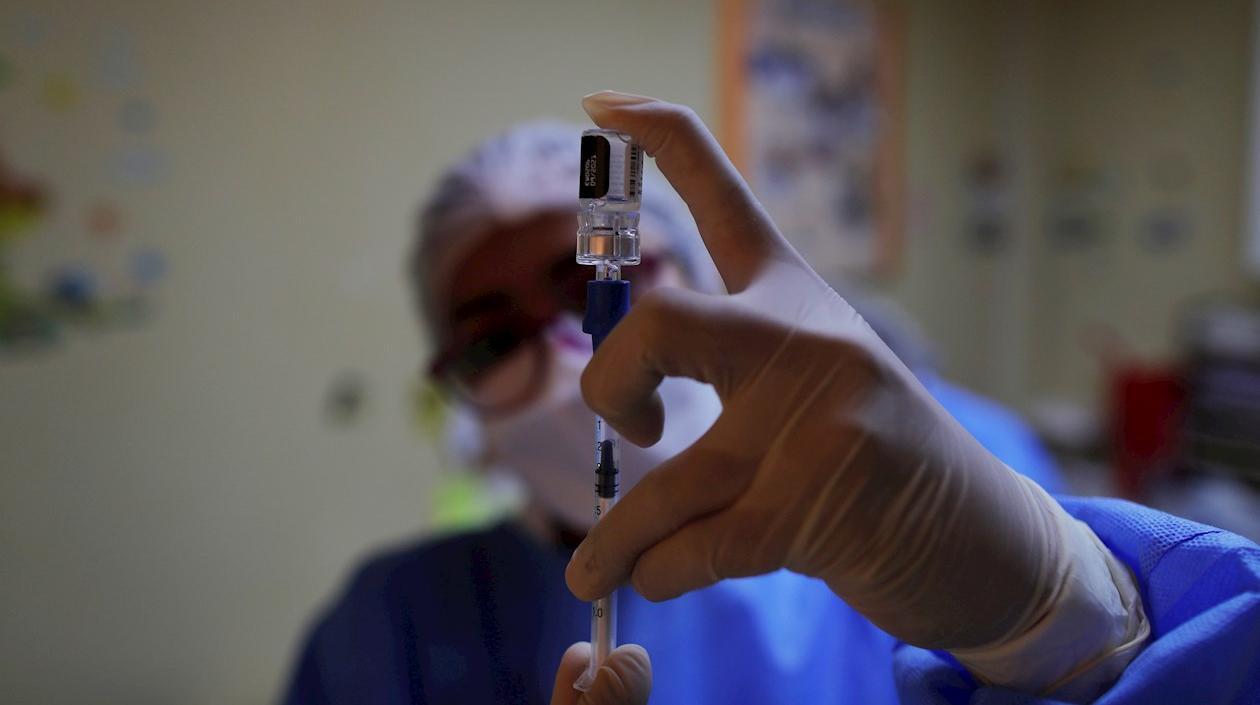 Según la Organización Panamericana de la Salud (OPS), 474,5 millones de dosis han sido administradas en total en el continente,.