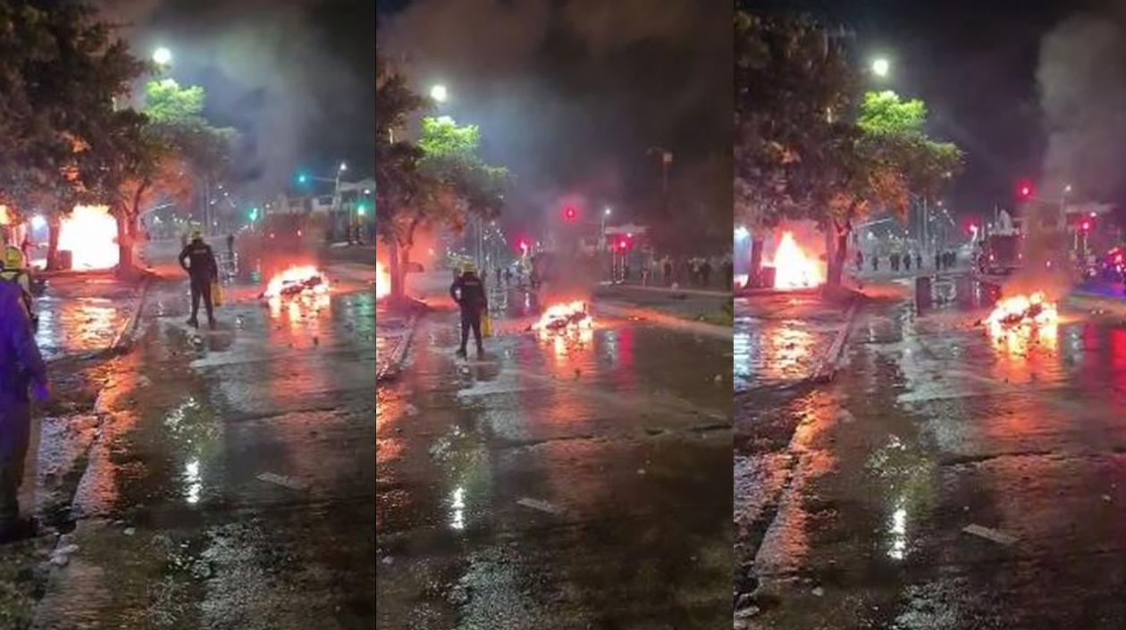 Enfrentamientos de vándalos con la Policía en la calle Murillo con carrera 4. 