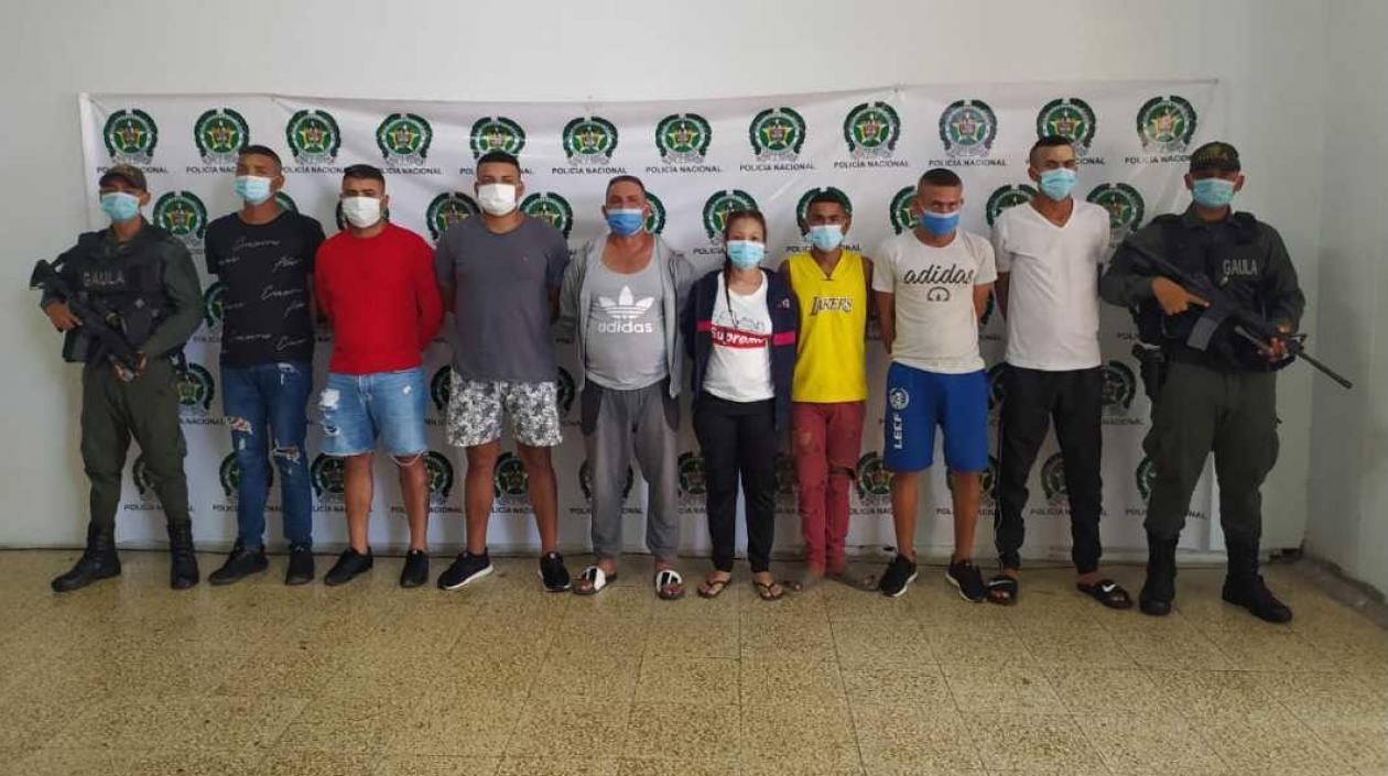 8 presuntos integrantes de 'Los costeños'.
