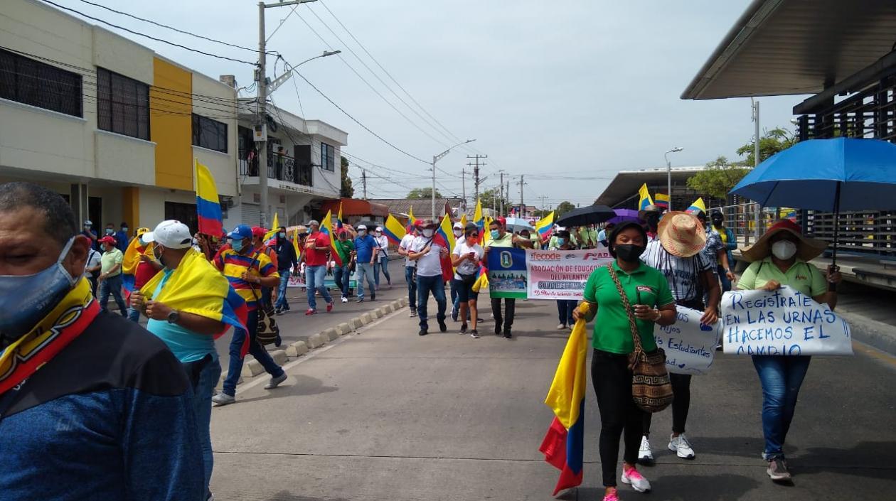 Masiva asistencia en la marcha.