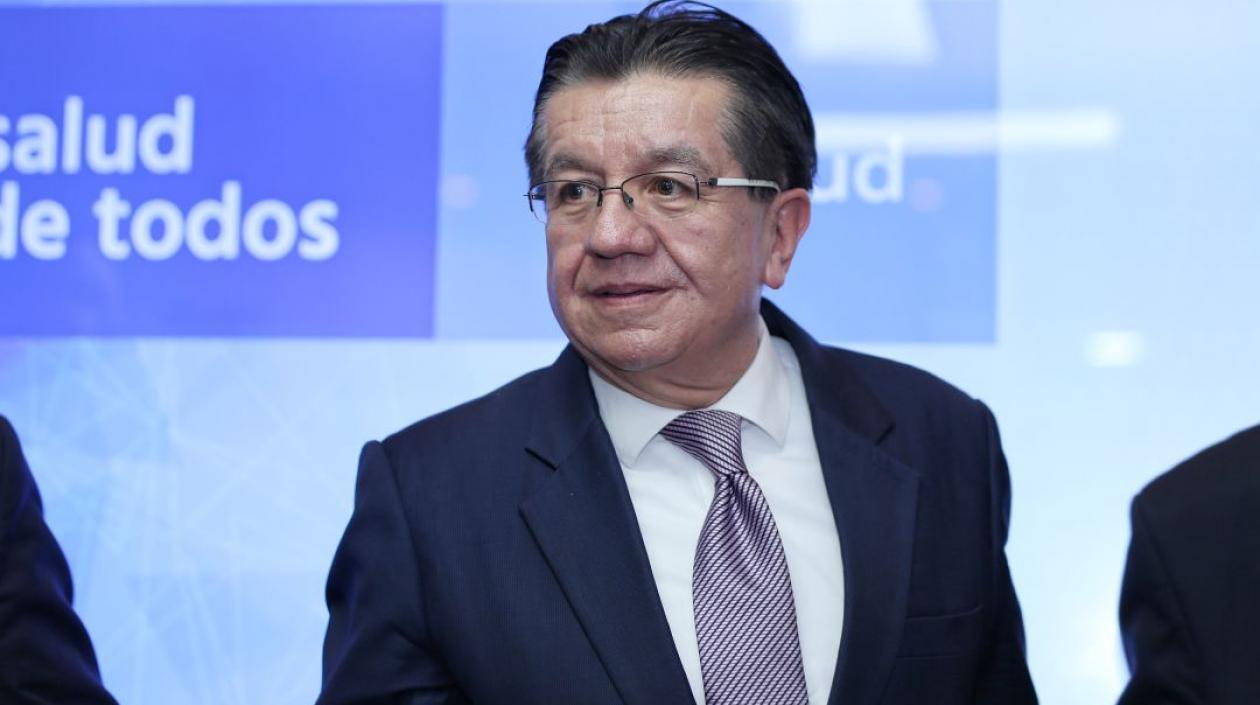 El Ministro de Salud, Fernando Ruiz Gómez.