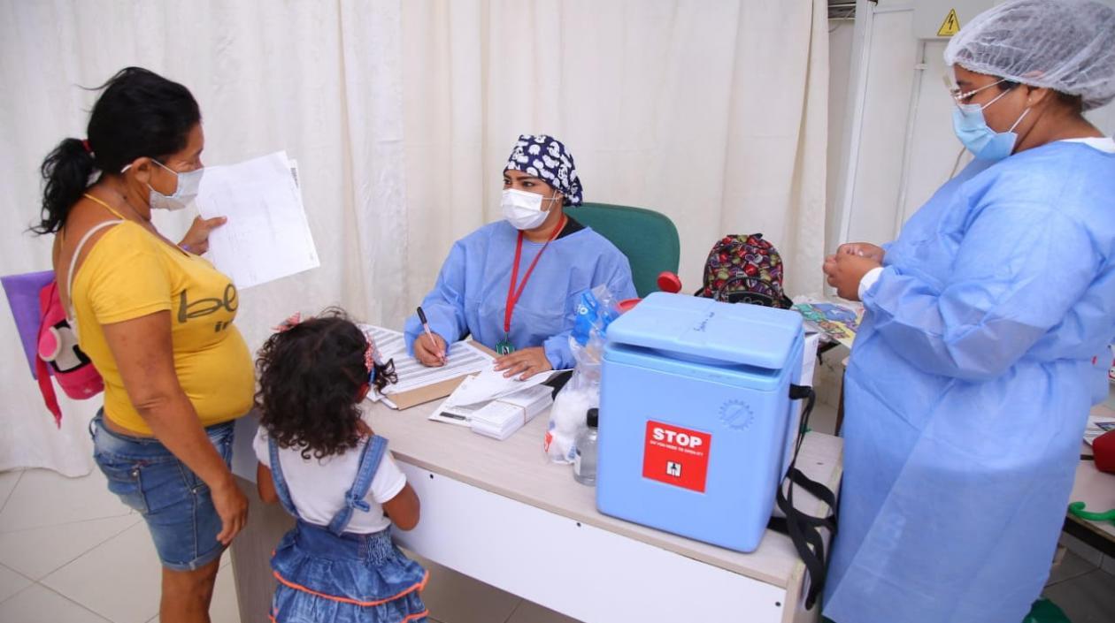 Vacunación a menores de edad.