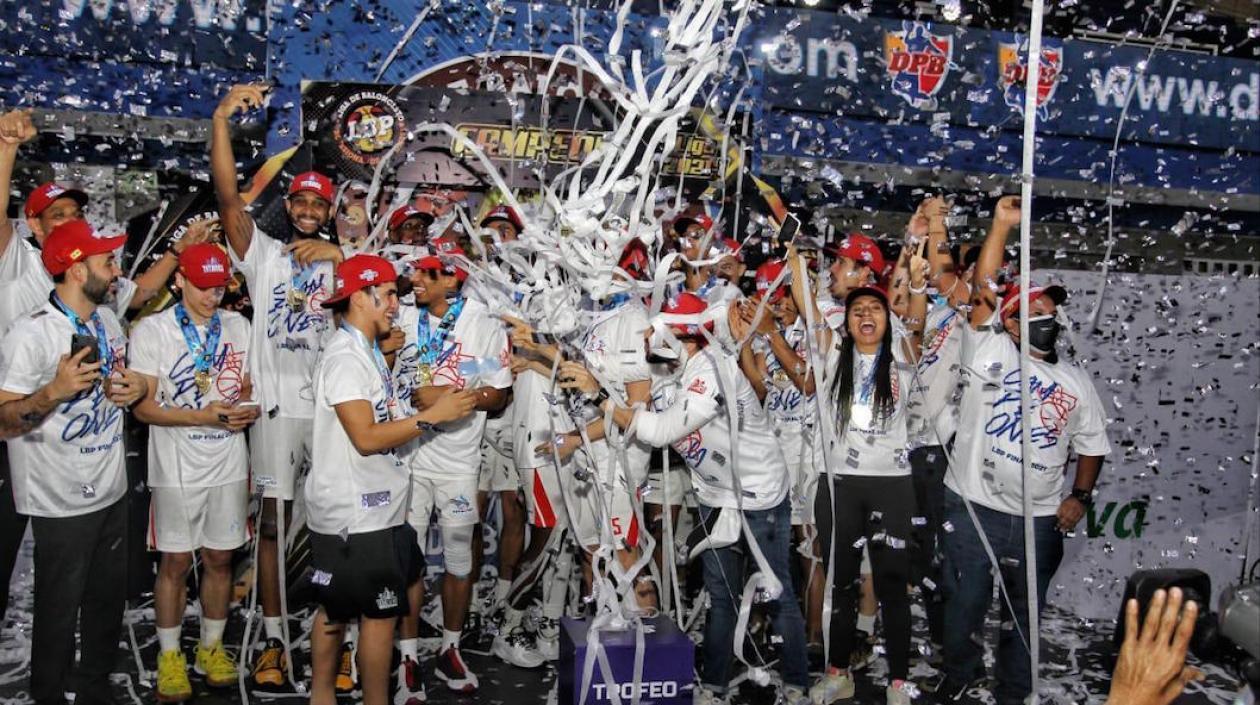 Celebración de los tetracampeones.