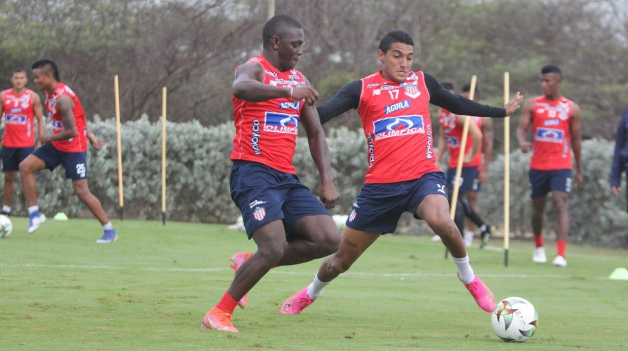 Edwuin Cetré en un entrenamiento con Gabriel Fuentes. 