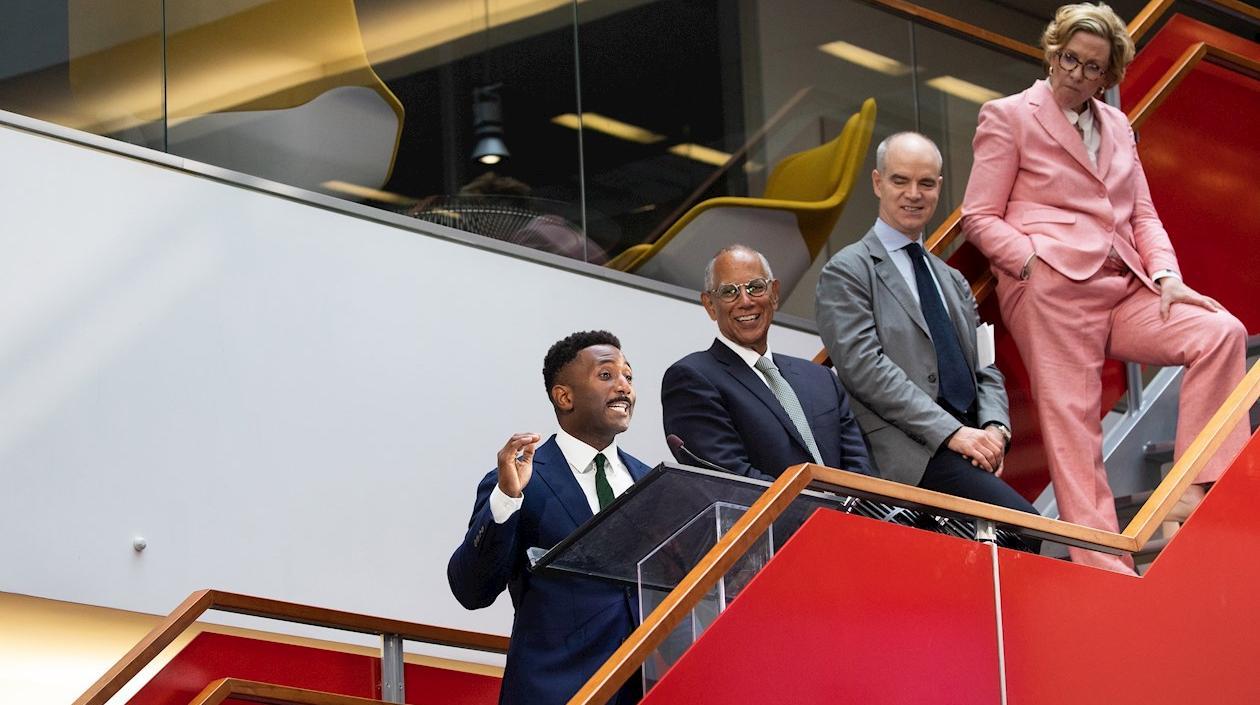  Wesley Morris, Dean Baquet, Joe Kahn y Carolyn Ryan, un grupo de editores de NYT.