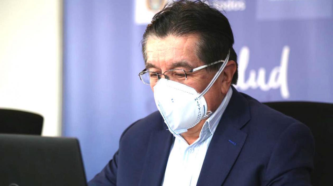 Fernando Ruiz, Ministro de Salud.