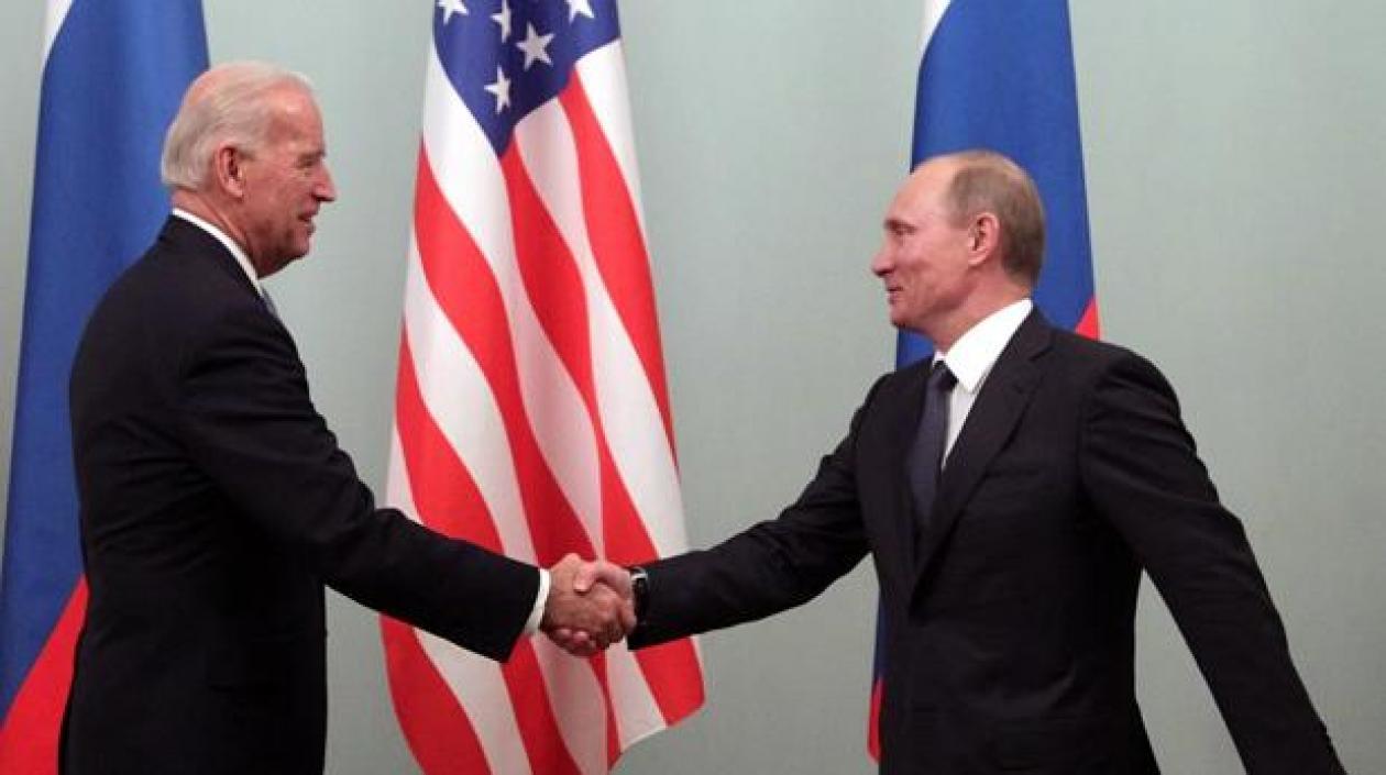 Joe Biden y Vladímir Putin.