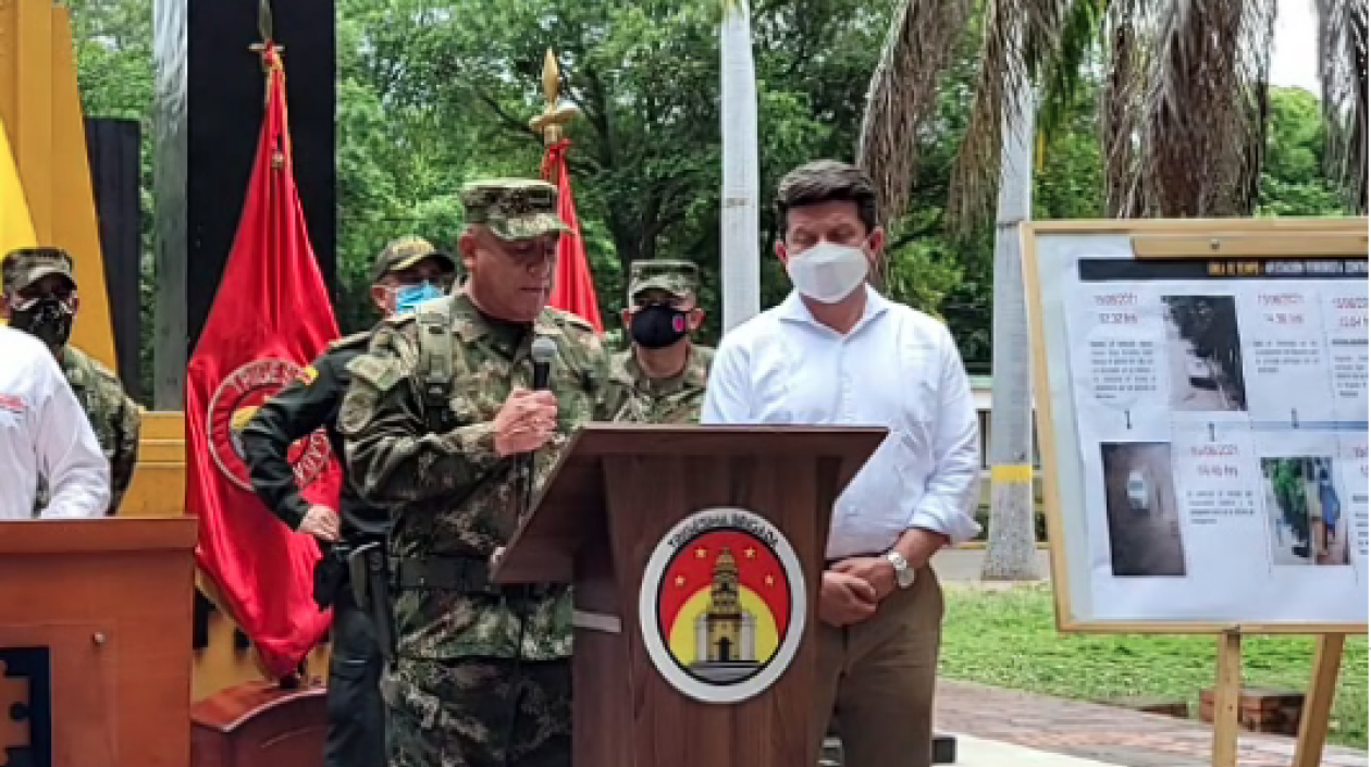 El Comandante General de las Fuerza Militares, general Luis Fernando Navarro, y el Ministro de Defensa, Diego Molano.