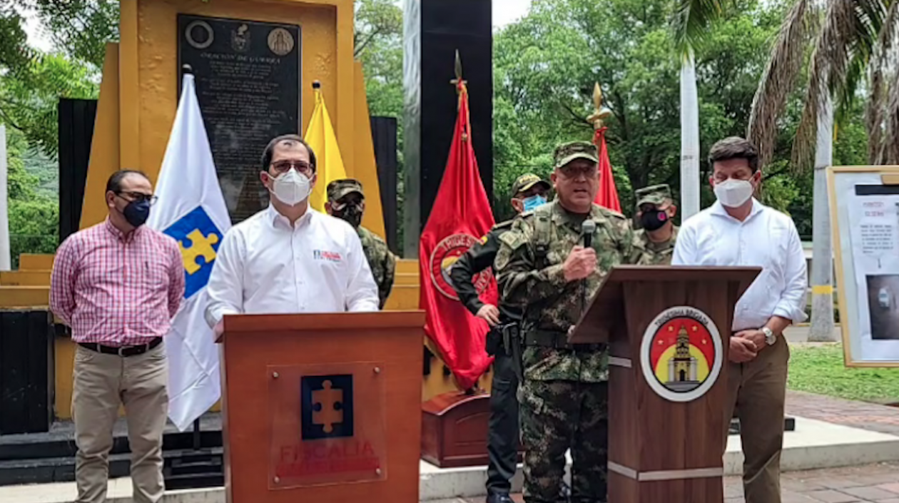 El Fiscal General Francisco Barbosa, junto al Comandante de las FFMM y el Ministro de Defensa.