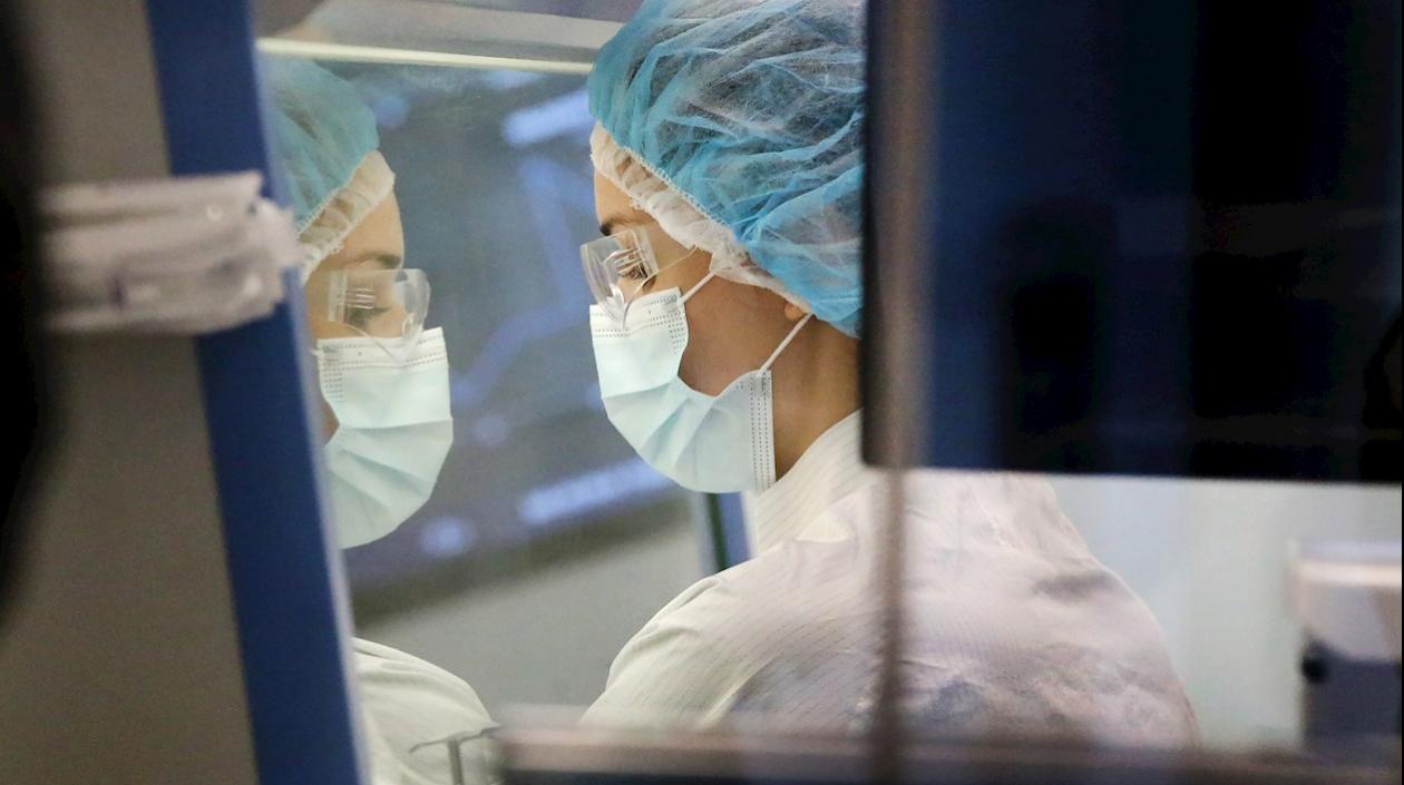 Estados Unidos alcanzó este miércoles 33.496.627 casos confirmados de covid-19 y 600.624 fallecimientos, de acuerdo con el recuento independiente de la Universidad Johns Hopkins.