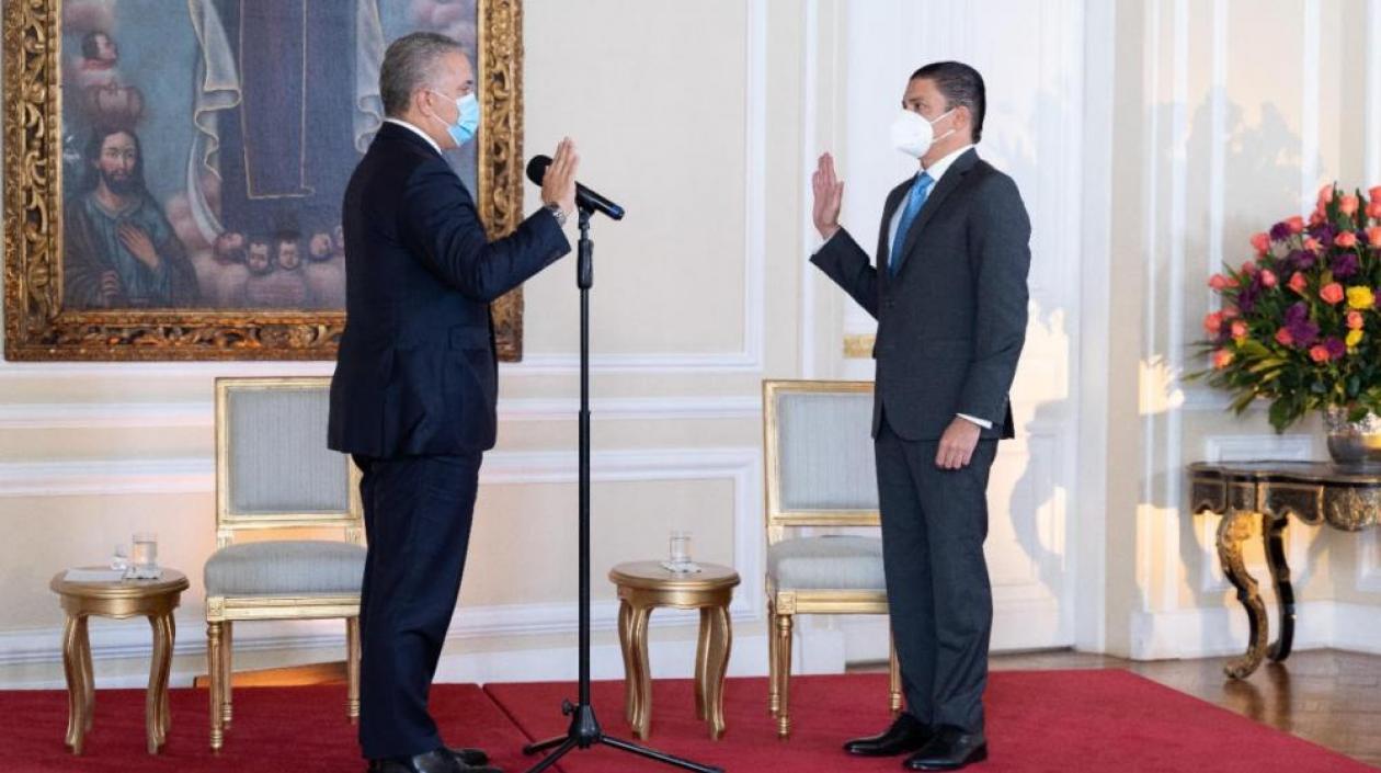 Posesión de Tito Crissien.