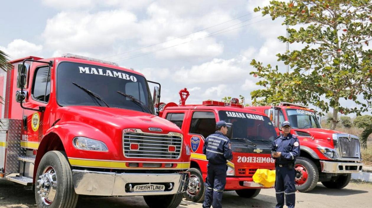 Los bomberos se hallaban en una de estas máquinas en el barrio El Carmen cuando fueron atracados. 