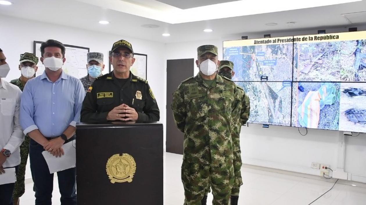 Ministro de Defensa, Diego Molano; el director de la Policía, Mayor general Jorge Luis Vargas y el comandante de las FFMM, general Luis Fernando Navarro.