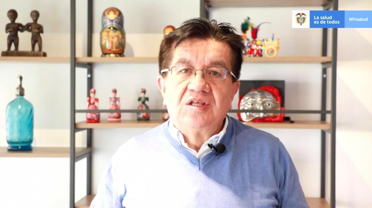 Fernando Ruiz, Ministro de Salud.