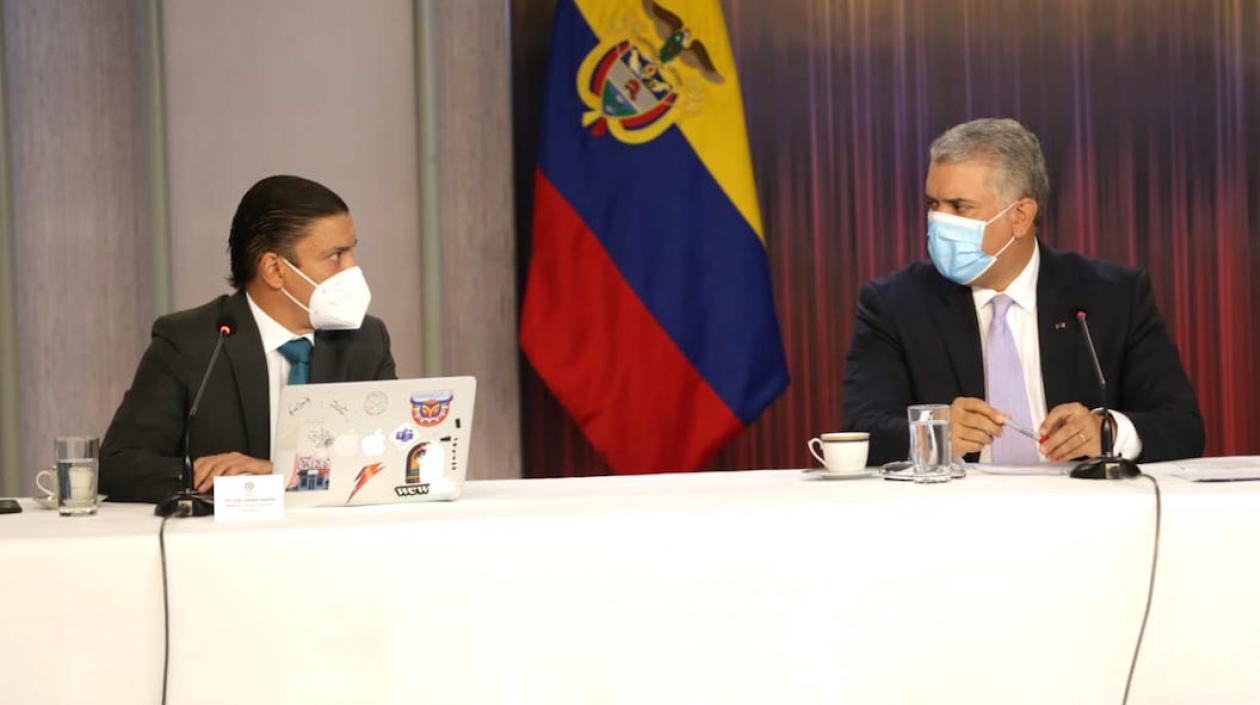 El Ministro Tito Crissien y el Presidente Iván Duque.