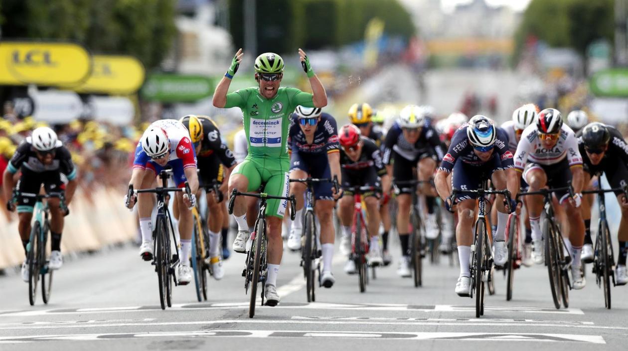 Mark Cavendish no puede creer su triunfo en la meta. 