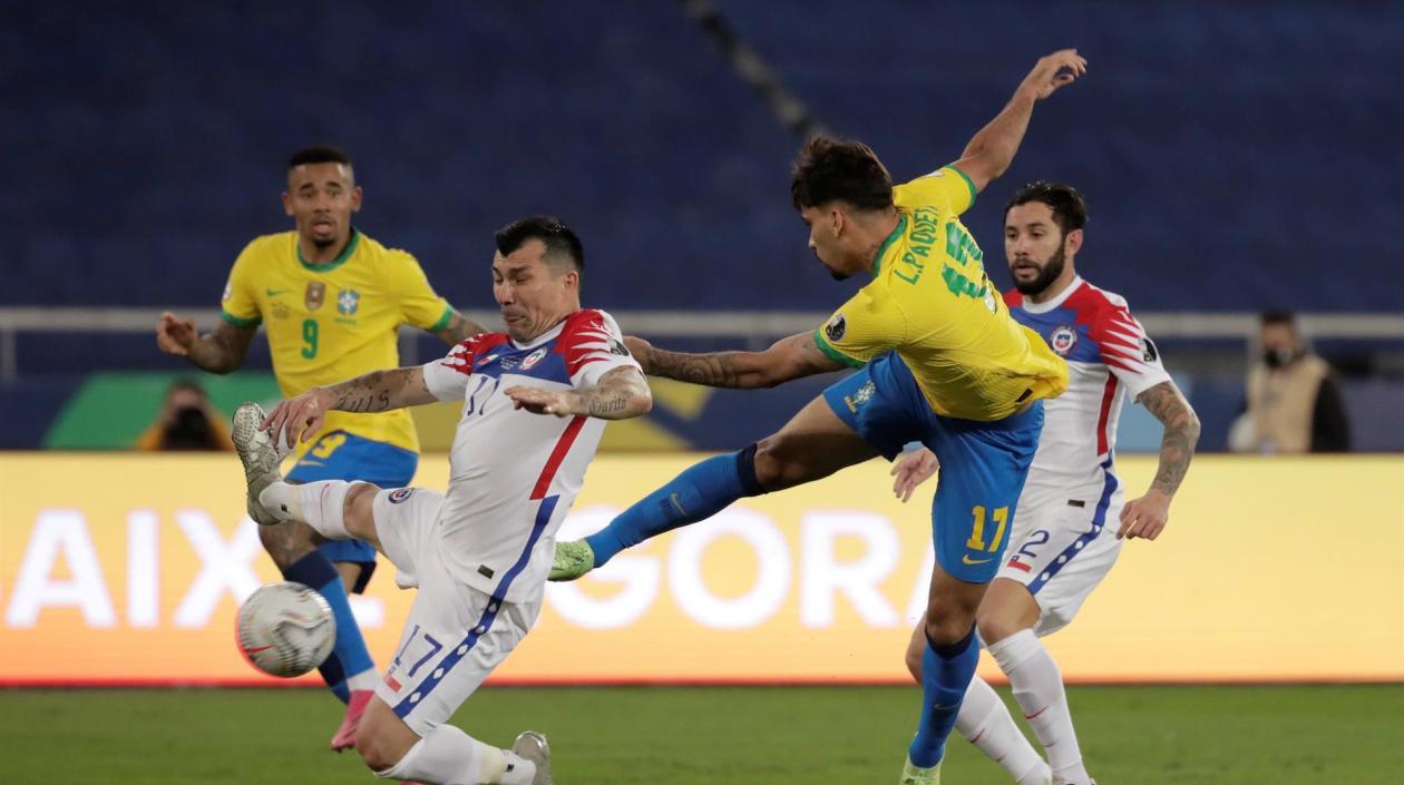 Acción del gol de Lucas Paquetá. 