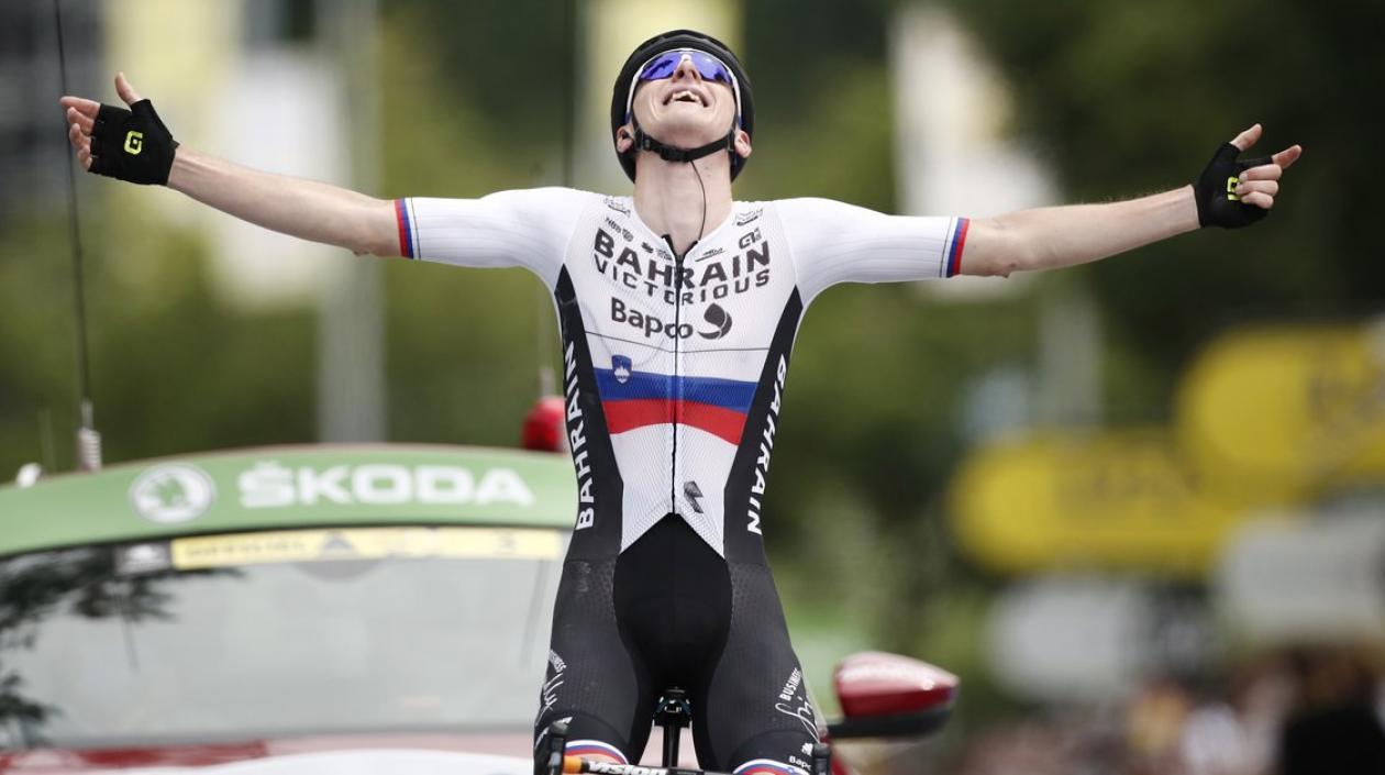 Matej Mahoric gana la etapa. 