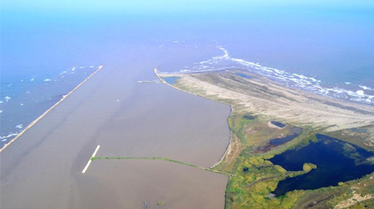Soledad de dragado en el puerto de Barranquilla.
