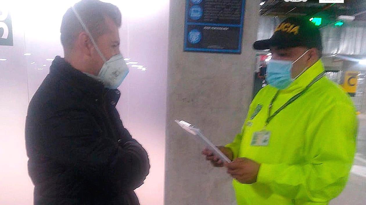 Momento de la captura del Capitán Jorge Isaac Aguilar García.