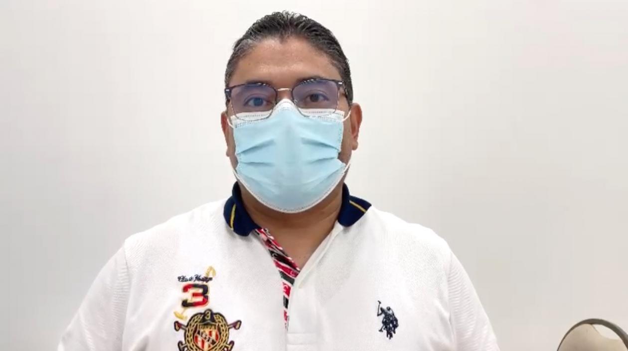 Humberto Mendoza, Secretario de Salud.