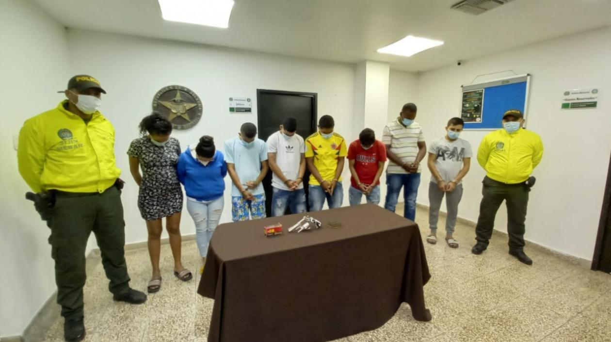 Los capturados fueron conducidos a la URI de la Fiscalía.