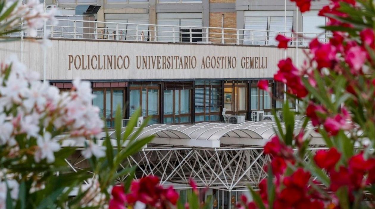 La oficina de prensa de la Santa Sede publicó un nuevo parte médico, tras la cirugía del Papa.