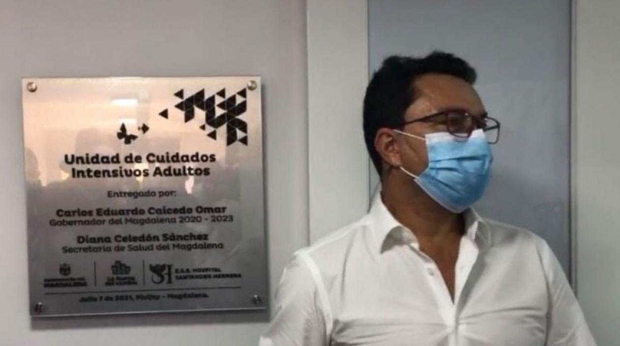 La última placa instalada en Pivijay.