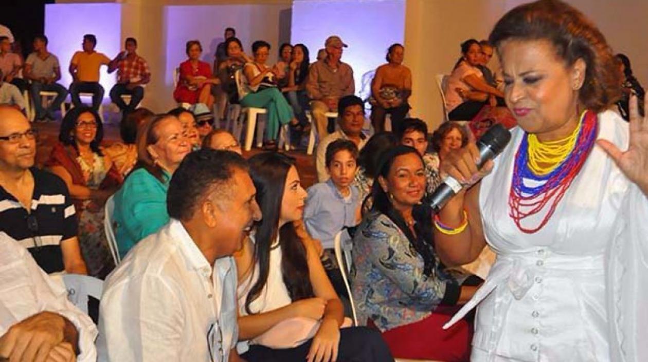 La folclorista samaria Ana Cecilia Almanza.